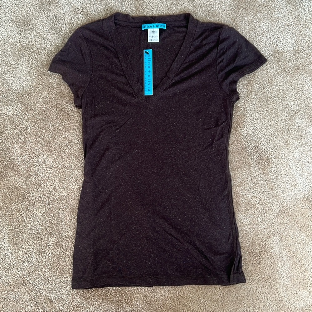 Alice + Olivia sized XS brown t shirt
